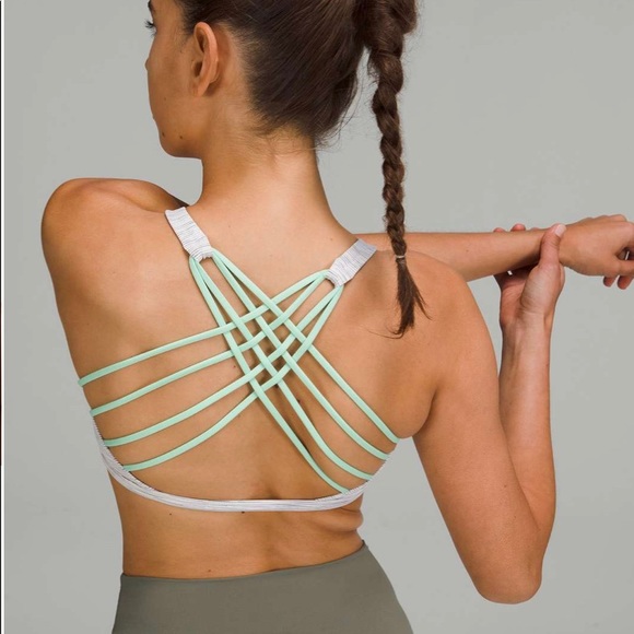 Lululemon Free to Be Bra
Wild Wee Are From Space Nimbus Battleship / Wild Mint - Picture 1 of 5
